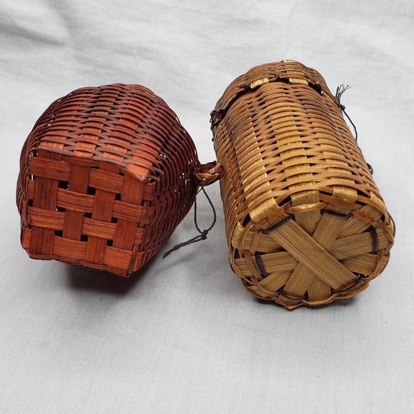 Two Small Vintage Wicker Rattan Baskets Boho World Crafts - Picture 3 of 6